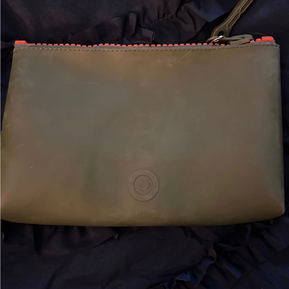 Hunter Wristlet